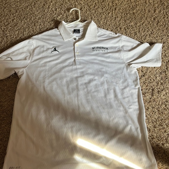 Nike Jordan St Patrick’s Basketball - Picture 1 of 1